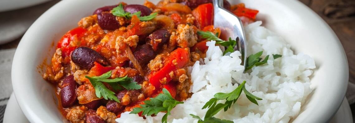 Chilli con carne z wolnowaru Crockpot to idealne danie na majówkę ze znajomymi i rodziną