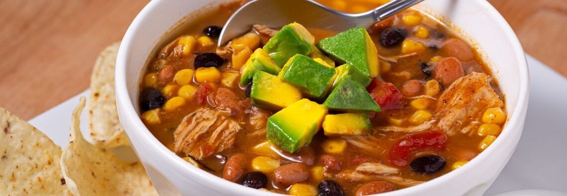 Zupa meksykańska z wolnowaru Crockpot to idealne danie na majówkę ze znajomymi i rodziną