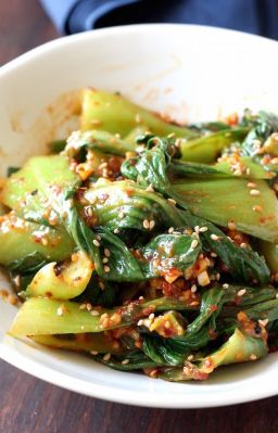 Sojowy kurczak z chińską kapustą Bok Choy