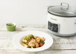 Kurczak w sezonowych warzywach