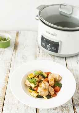 Kurczak w sezonowych warzywach