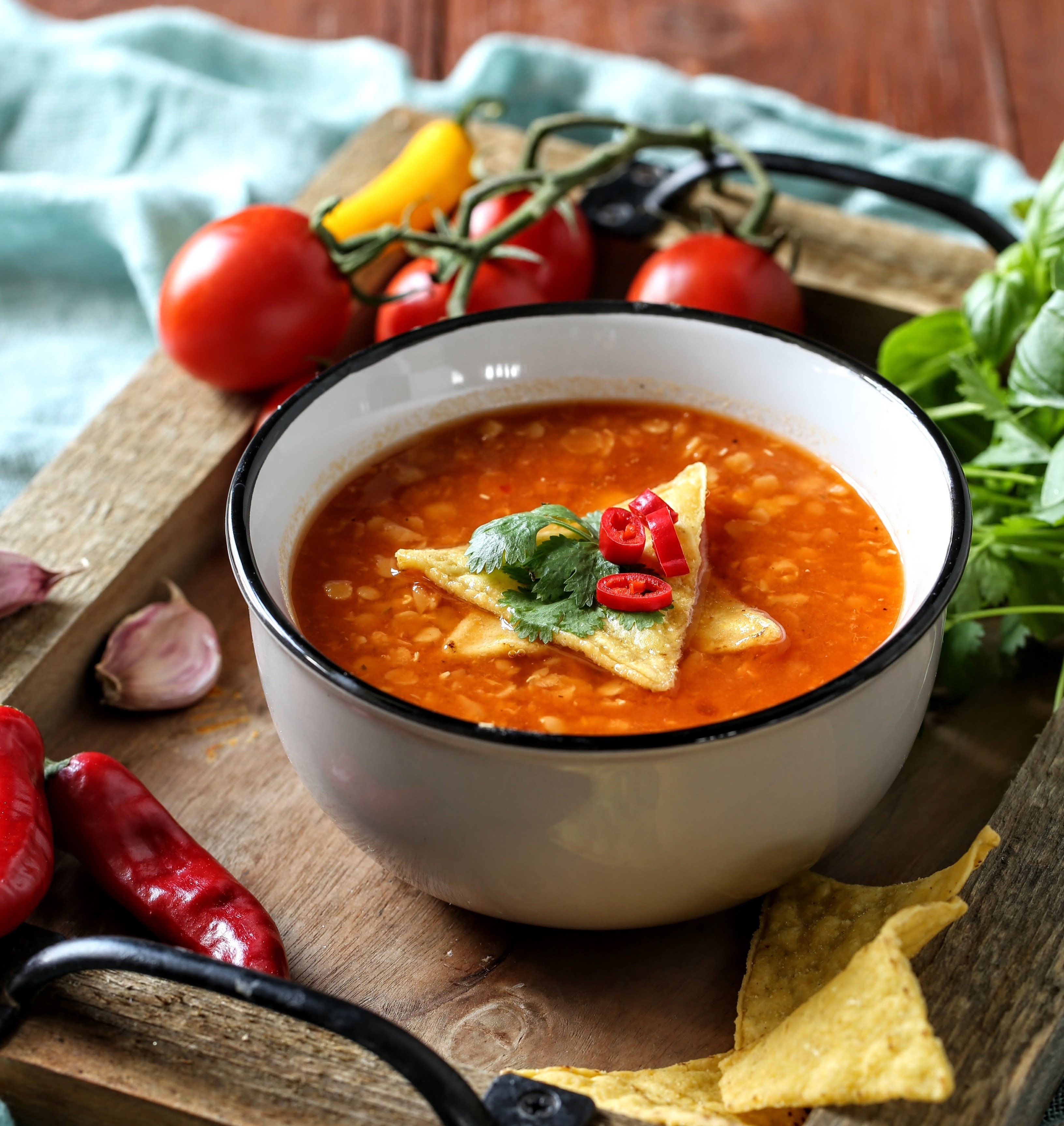 Pikantna zupa z czerwonej soczewicy