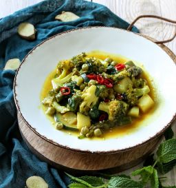 Curry z zielonymi warzywami