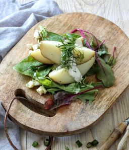 Pieczone ziemniaki z sosem bleu