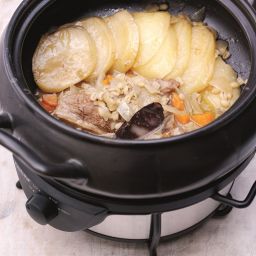Jagnięcina z warzywami w occie balsamicznym