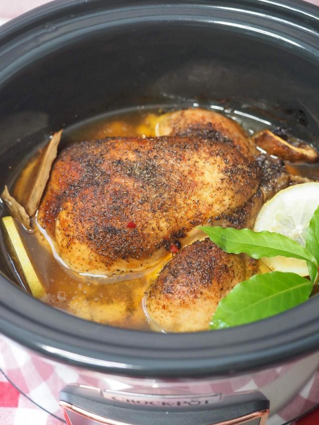 Solankowy kurczak w całości z wolnowaru 