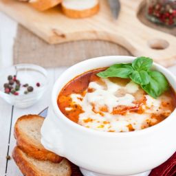Wegetariańska zupa lasagne 