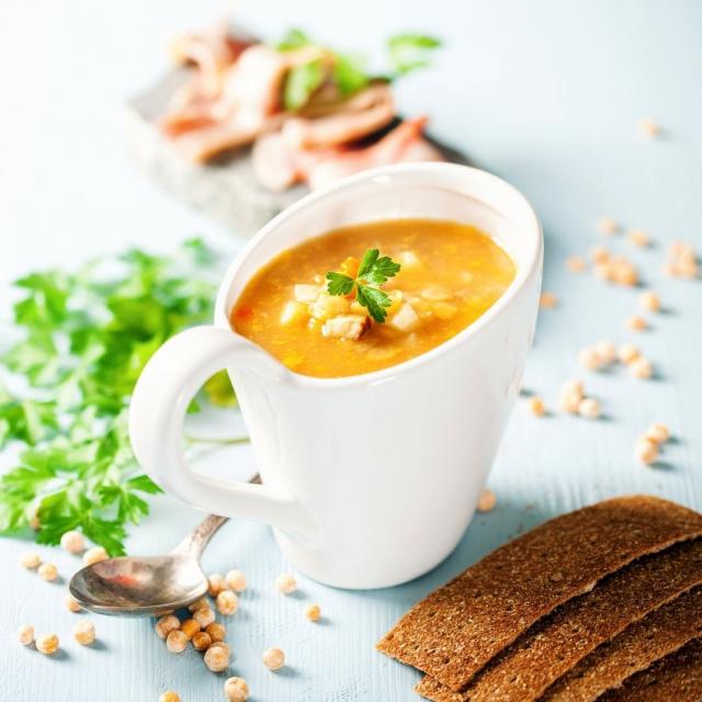 Zupa z żółtego grochu po duńsku