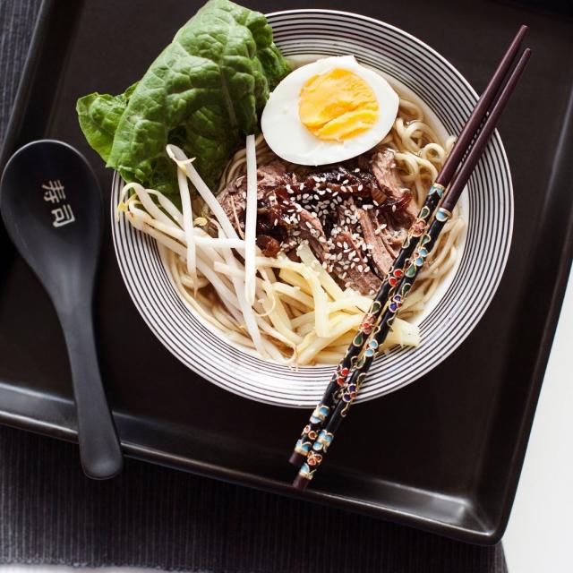 Ramen wieprzowy 