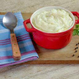 Czosnkowo ziołowe puree z kalafiora