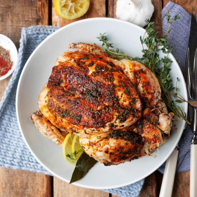 Kurczak pieczony w całości