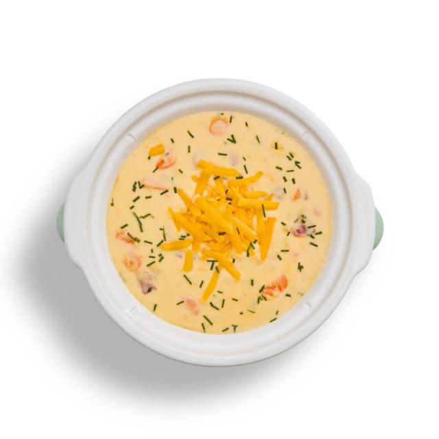 Kremowa zupa serowa z warzywami i cheddarem w Crock-Pot
